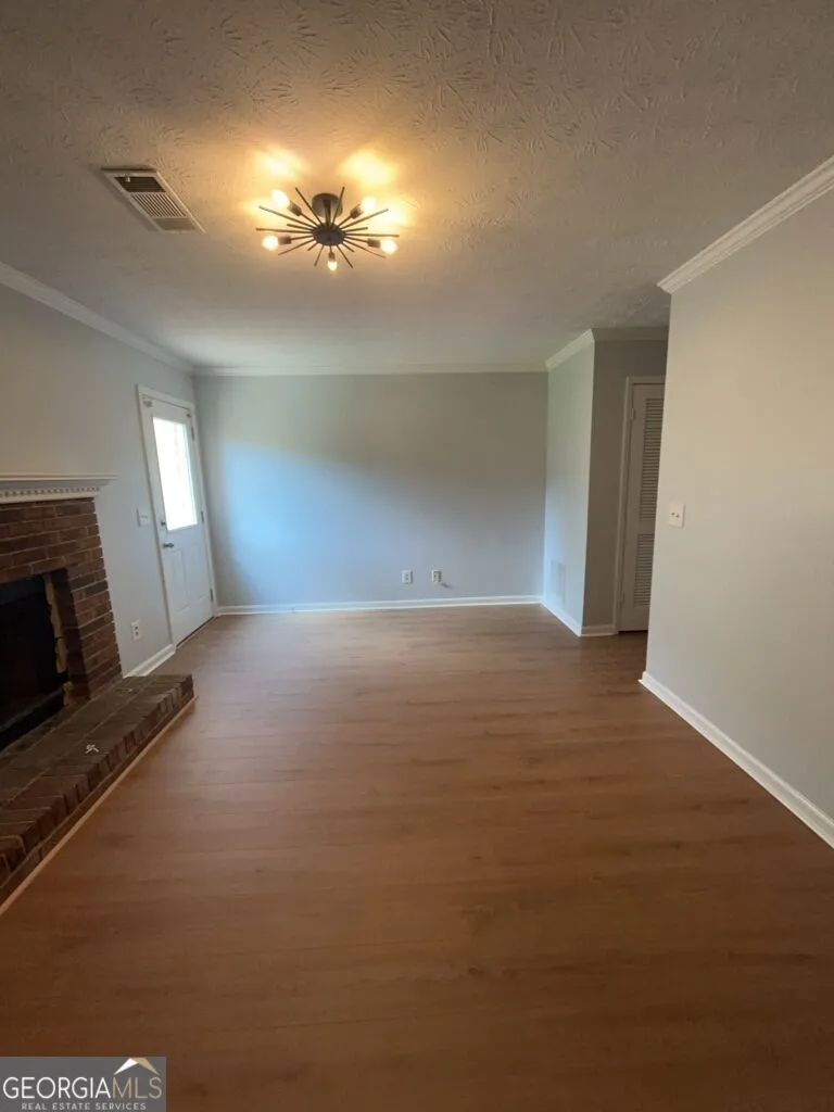169 Walter WAY Stone Mountain, GA 30083