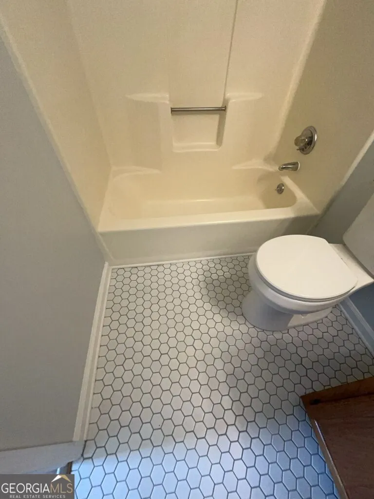 169 Walter WAY Stone Mountain, GA 30083