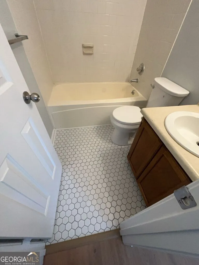 169 Walter WAY Stone Mountain, GA 30083