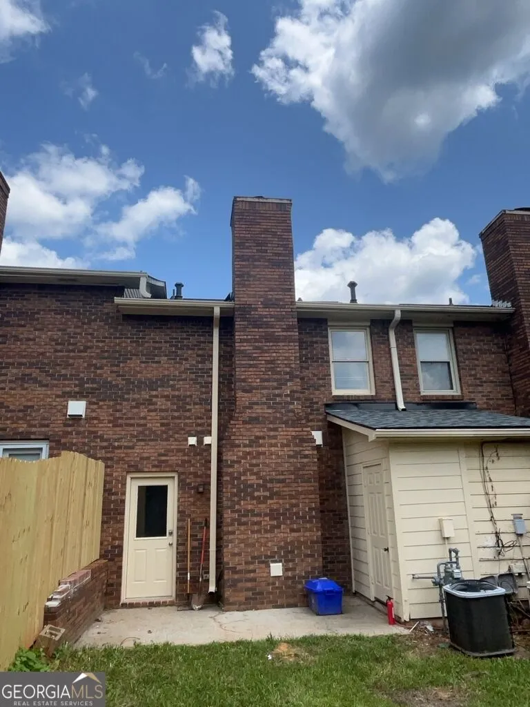 169 Walter WAY Stone Mountain, GA 30083