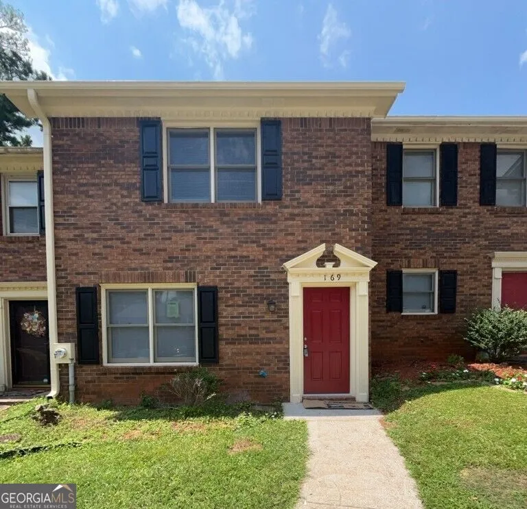 169 Walter WAY Stone Mountain, GA 30083
