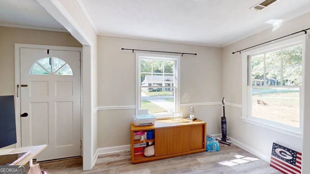 186 S Forest AVE Social Circle, GA 30025