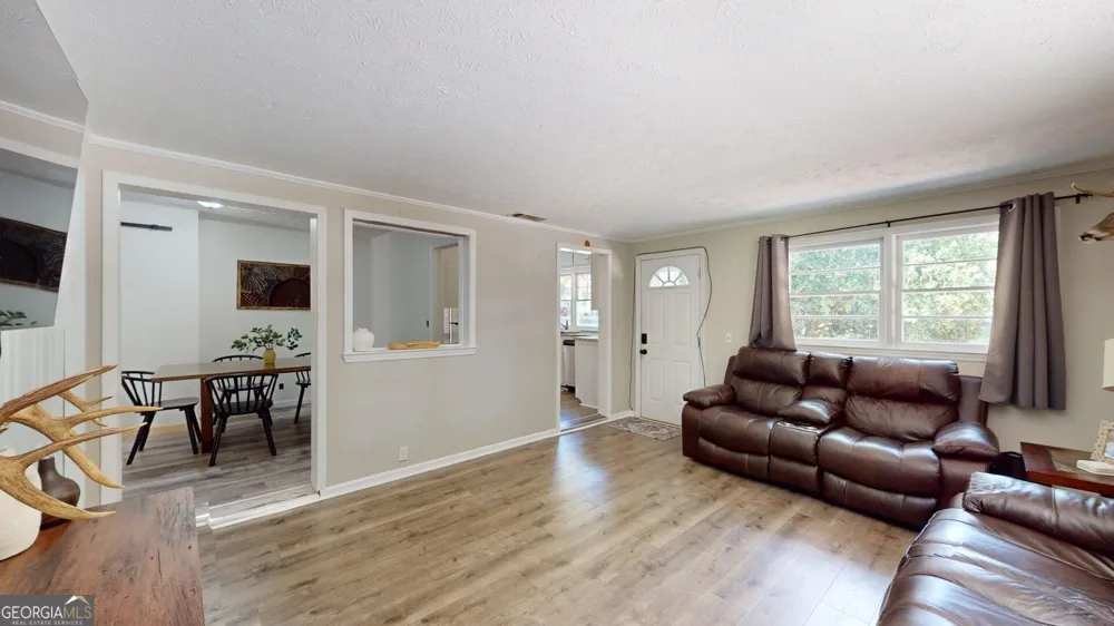 186 S Forest AVE Social Circle, GA 30025