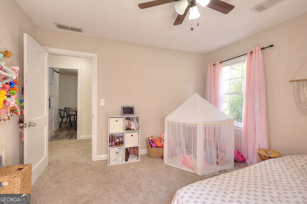 186 S Forest AVE Social Circle, GA 30025