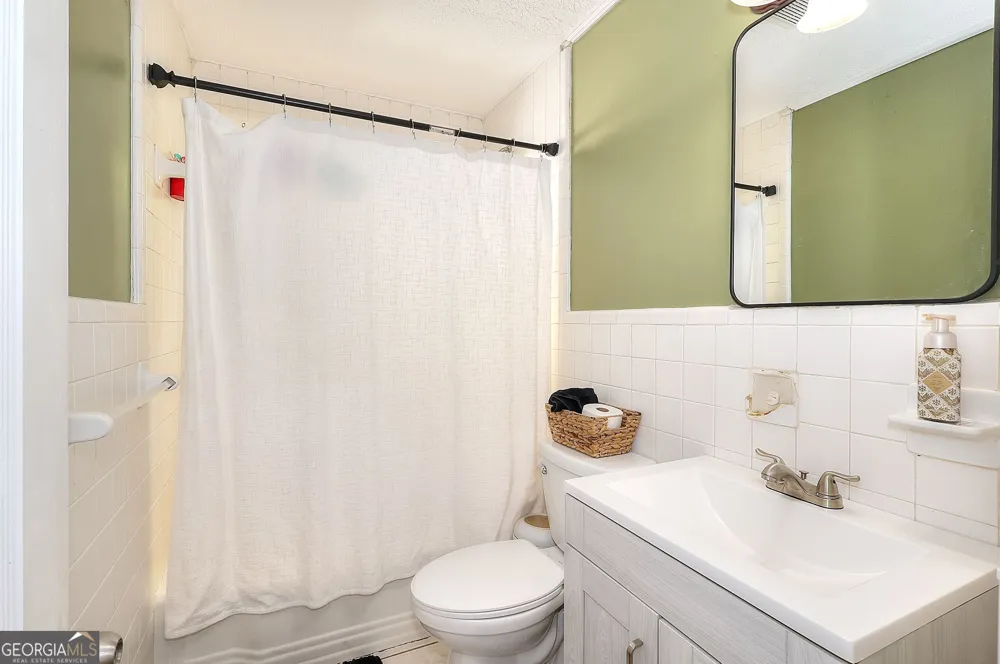 186 S Forest AVE Social Circle, GA 30025
