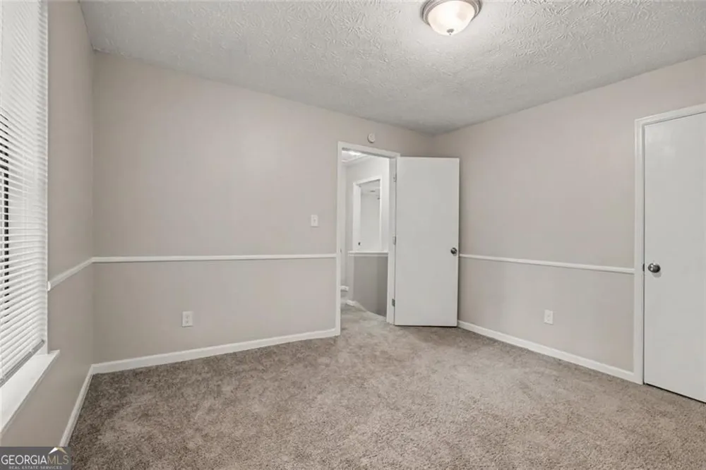 5322 Walker RD Stone Mountain, GA 30088