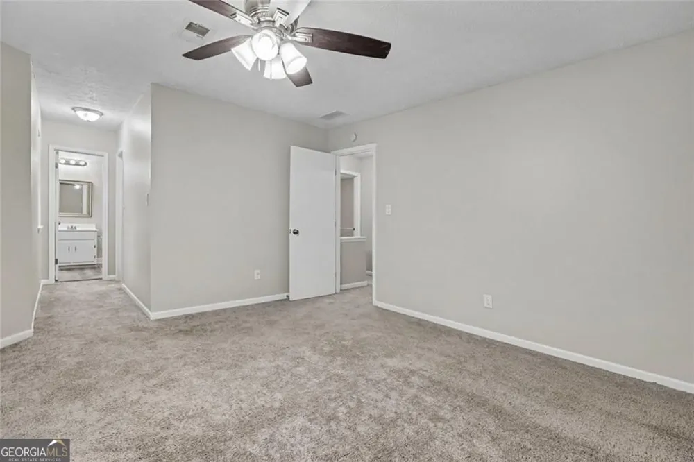 5322 Walker RD Stone Mountain, GA 30088