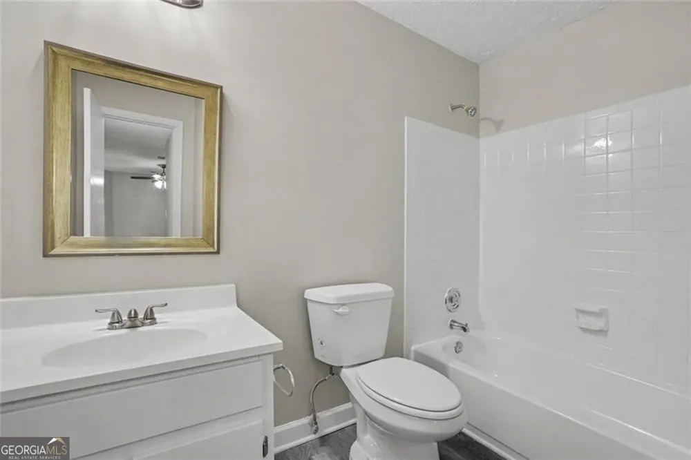 5322 Walker RD Stone Mountain, GA 30088