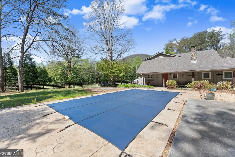 290 Chastain RD Sautee Nacoochee, GA 30571