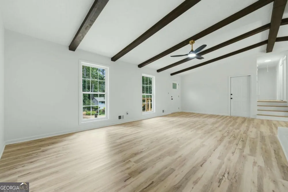 411 Hunters LN Woodstock, GA 30189