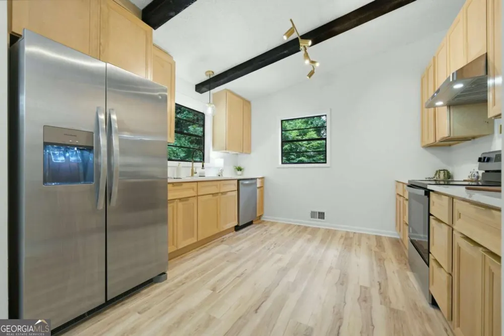 411 Hunters LN Woodstock, GA 30189