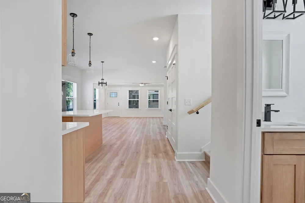1005 E 35th ST Savannah, GA 31401