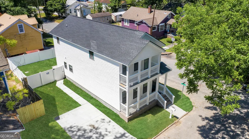 1005 E 35th ST Savannah, GA 31401