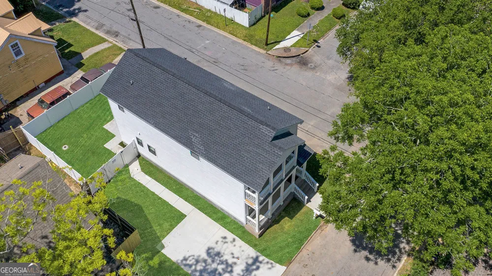 1005 E 35th ST Savannah, GA 31401