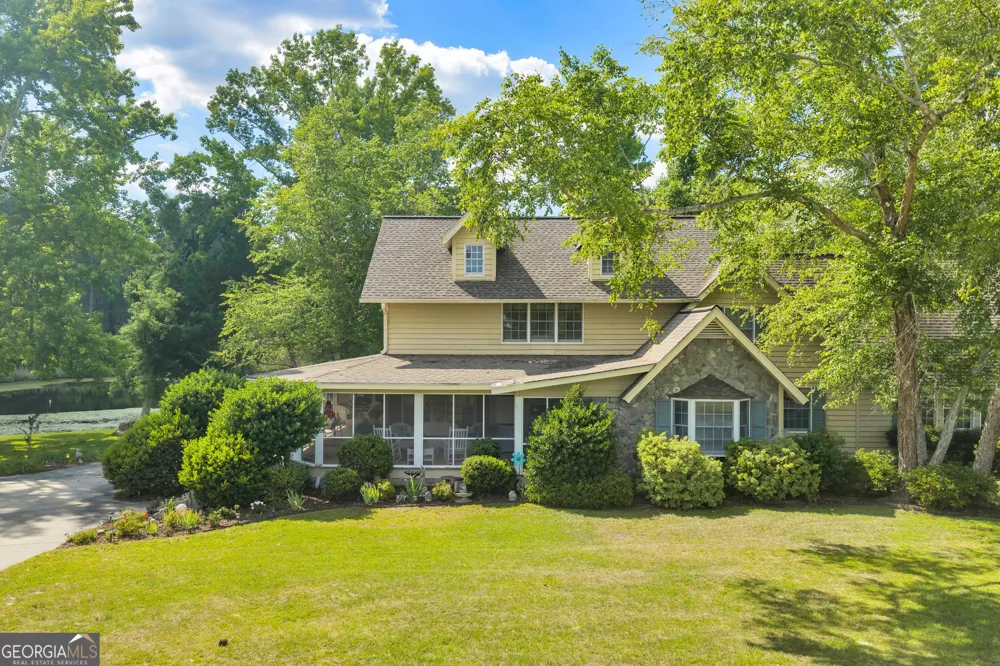 87 Georgia AVE Adrian, GA 31002
