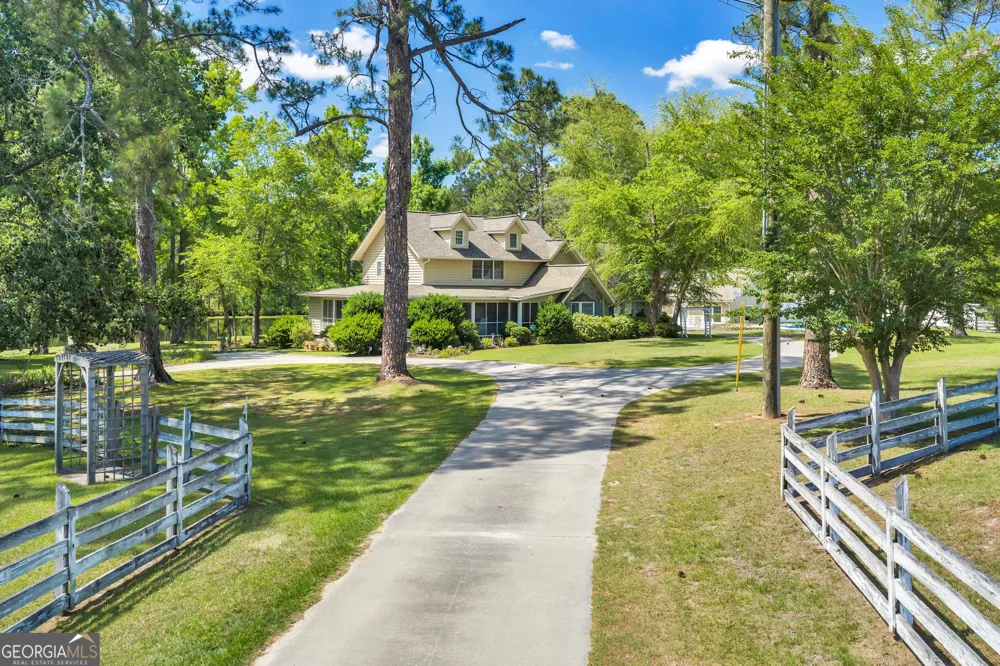 87 Georgia AVE Adrian, GA 31002