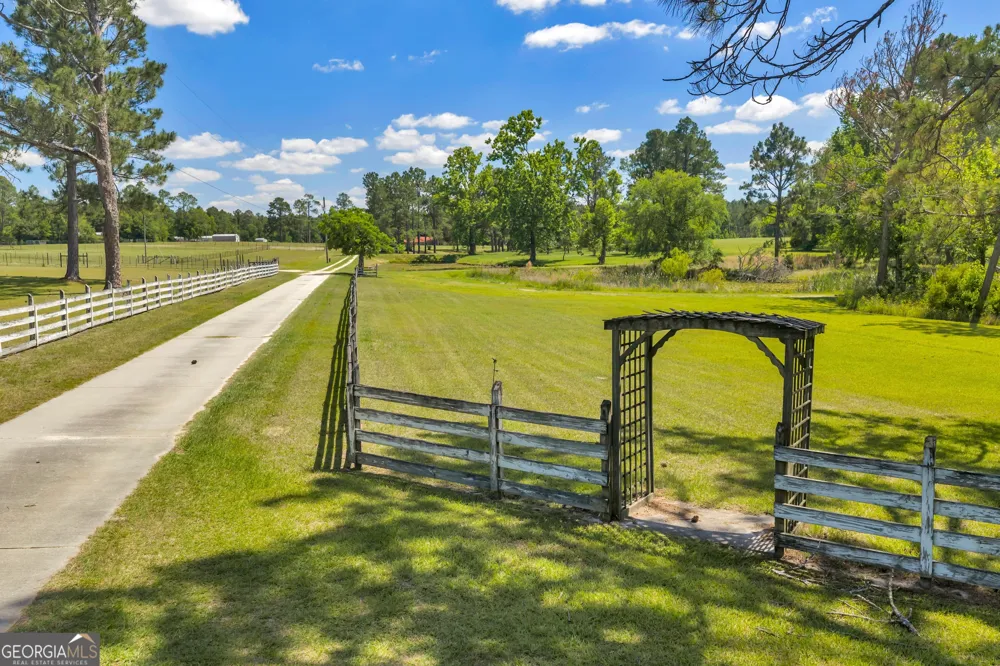 87 Georgia AVE Adrian, GA 31002