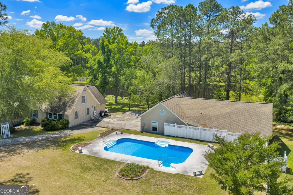 87 Georgia AVE Adrian, GA 31002