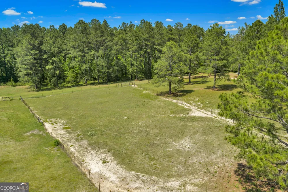87 Georgia AVE Adrian, GA 31002