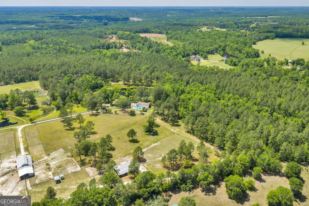 87 Georgia AVE Adrian, GA 31002