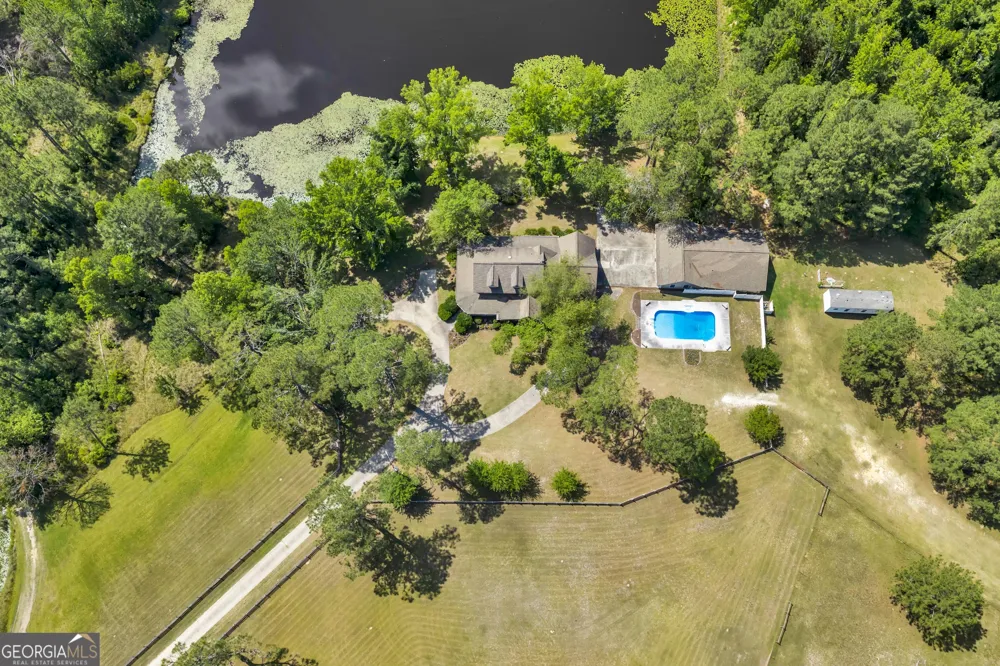 87 Georgia AVE Adrian, GA 31002