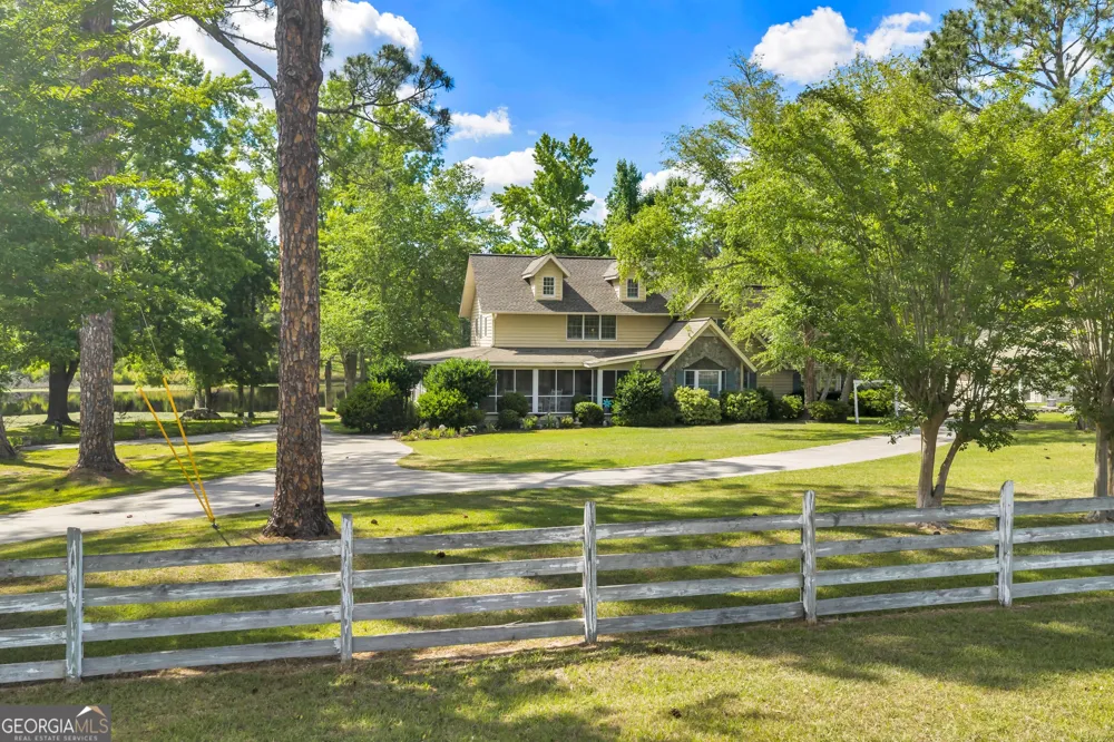 87 Georgia AVE Adrian, GA 31002