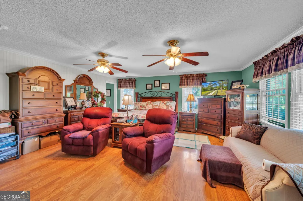 87 Georgia AVE Adrian, GA 31002