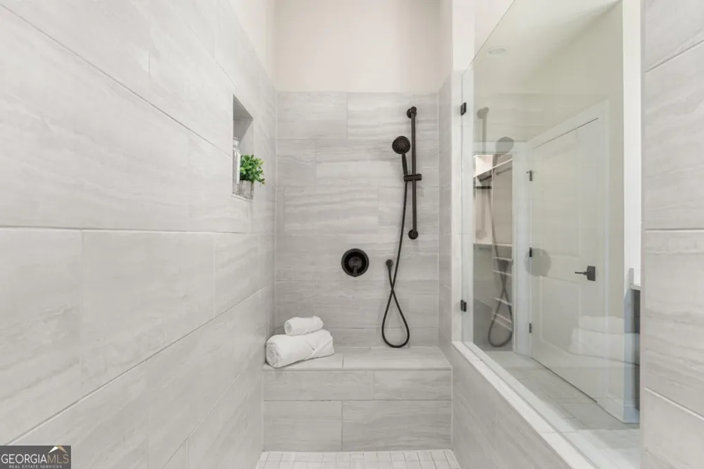 213 Phillips LN Alpharetta, GA 30009