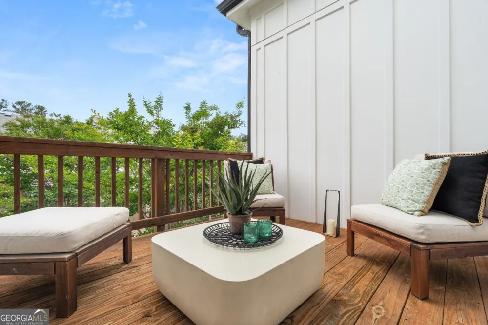 213 Phillips LN Alpharetta, GA 30009