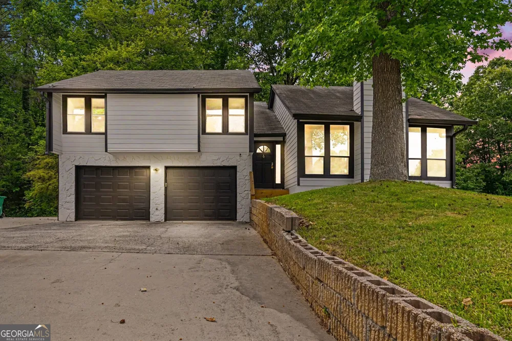 1030 Chapman LN Stone Mountain, GA 30088