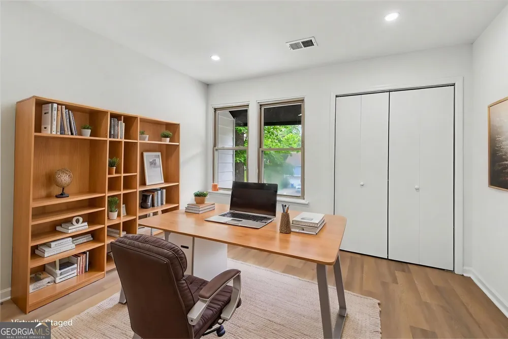 1030 Chapman LN Stone Mountain, GA 30088