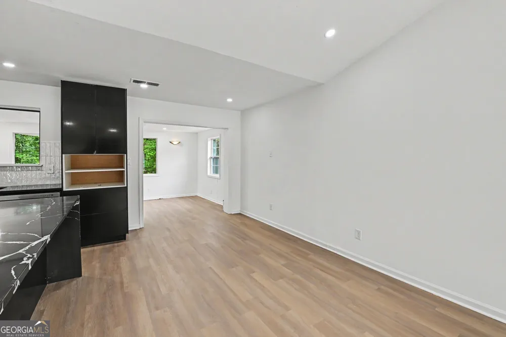 1030 Chapman LN Stone Mountain, GA 30088