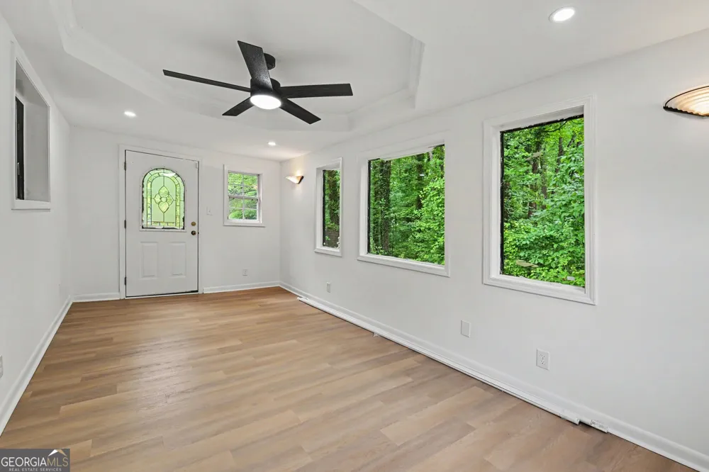 1030 Chapman LN Stone Mountain, GA 30088