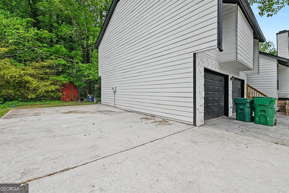 1030 Chapman LN Stone Mountain, GA 30088
