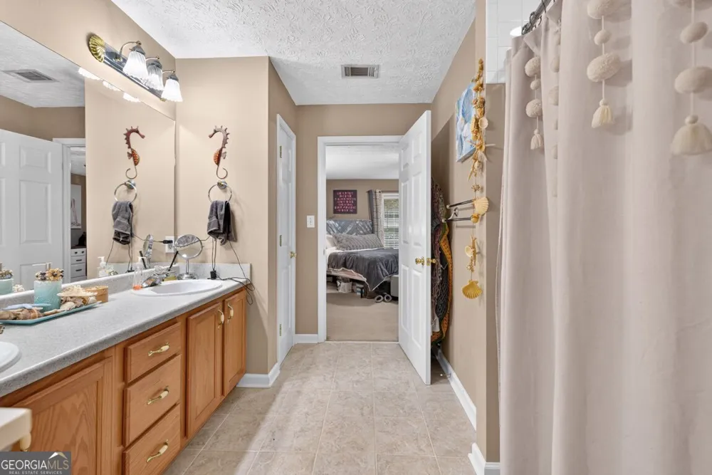 130 Creek DR Locust Grove, GA 30248