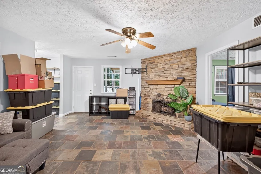 130 Creek DR Locust Grove, GA 30248