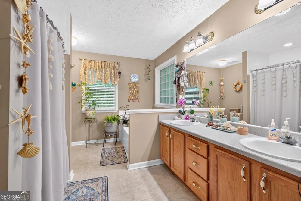 130 Creek DR Locust Grove, GA 30248