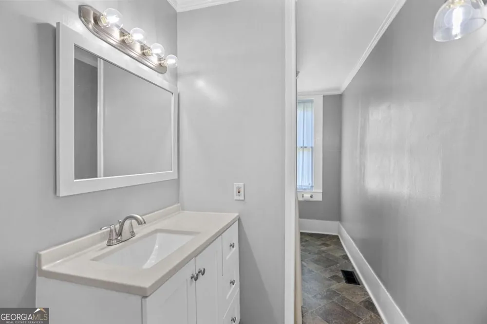 201 Oak ST Hogansville, GA 30230