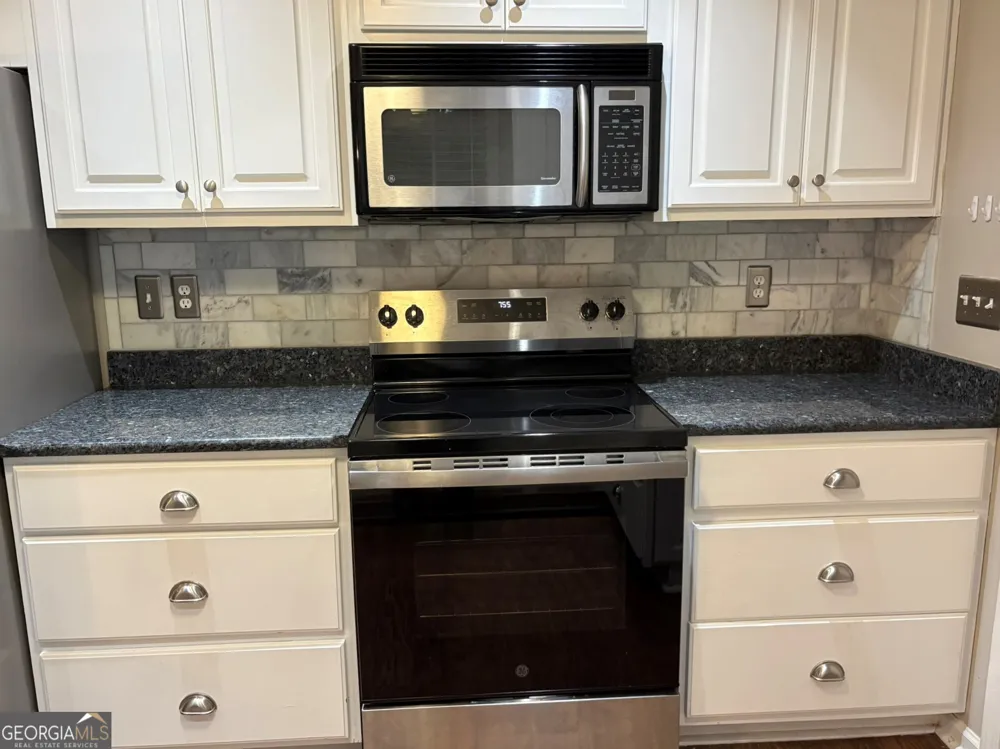 105 Emerling LN Peachtree City, GA 30269