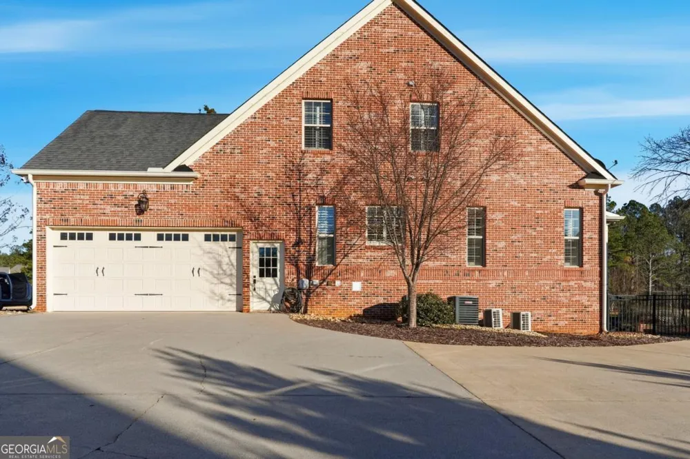 18 Starlight DR NW Cartersville, GA 30121