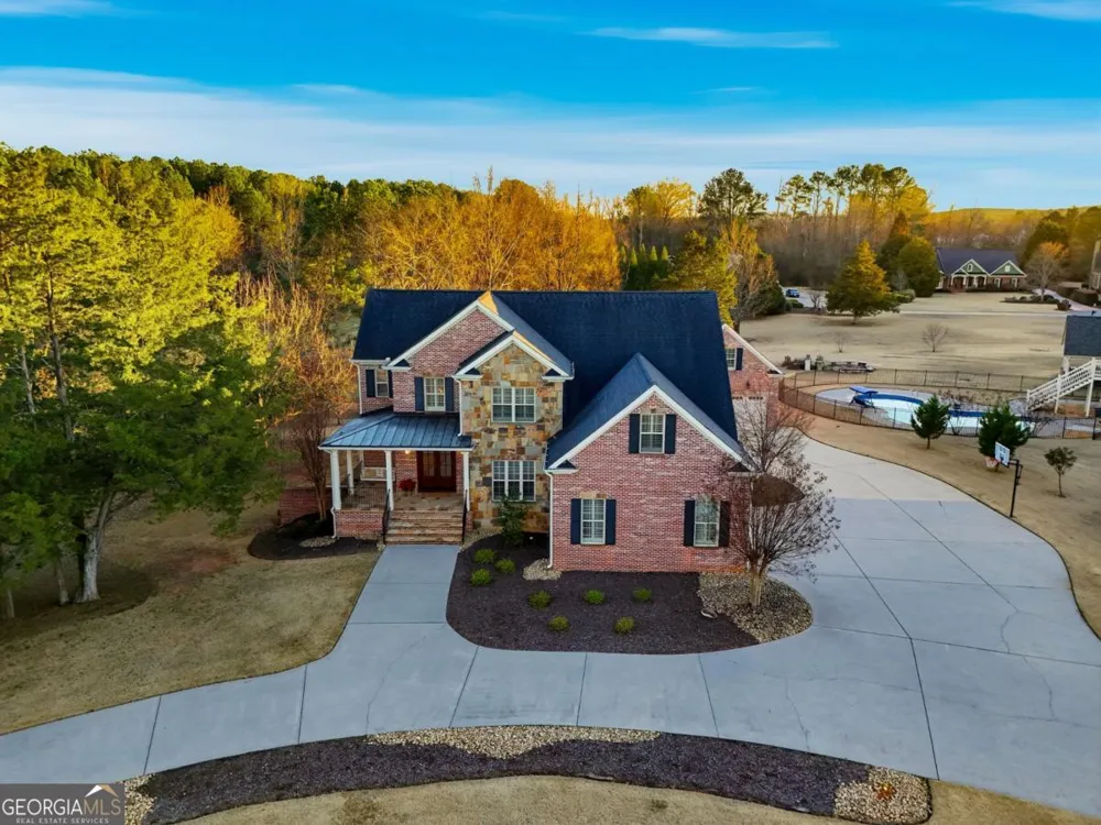 18 Starlight DR NW Cartersville, GA 30121