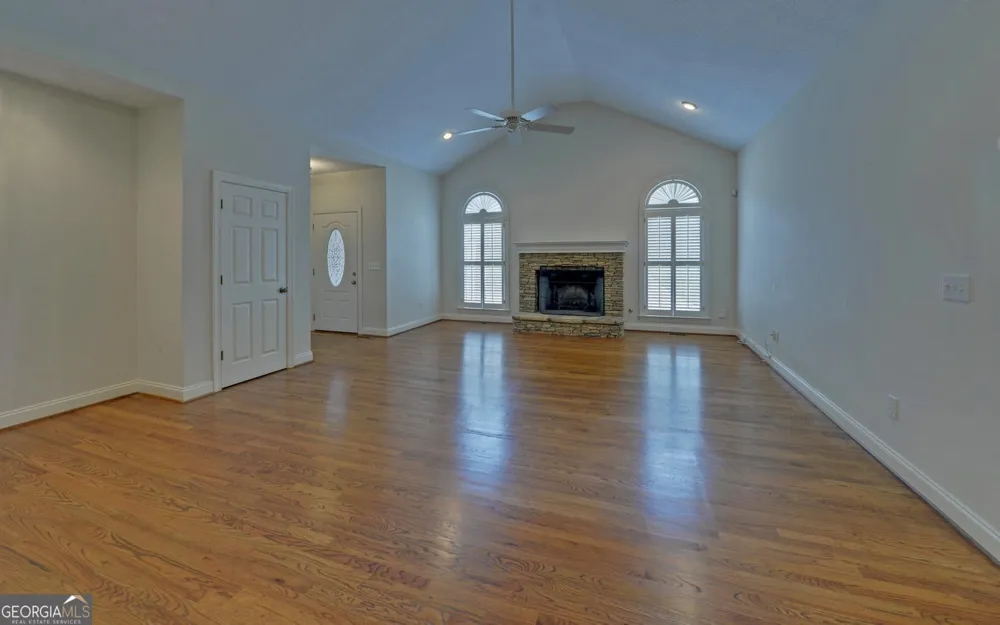 4151 Summit Chase Gainesville, GA 30506