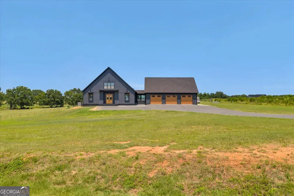 189 Gilbert RD Elko, GA 31025