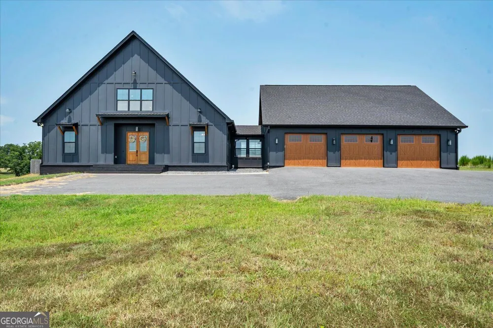 189 Gilbert RD Elko, GA 31025