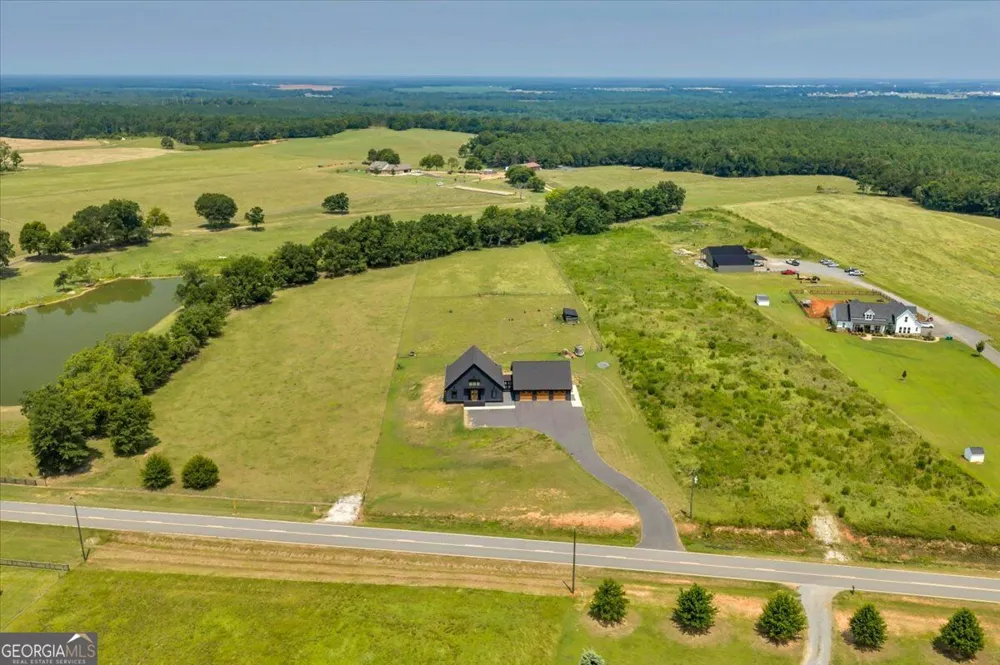 189 Gilbert RD Elko, GA 31025