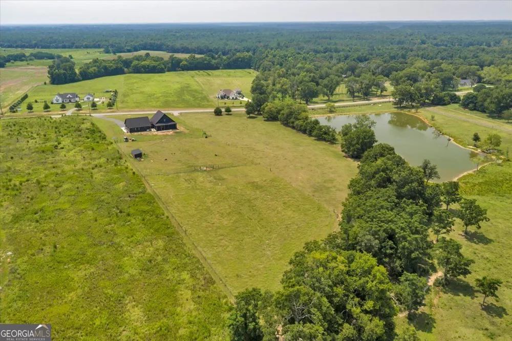 189 Gilbert RD Elko, GA 31025