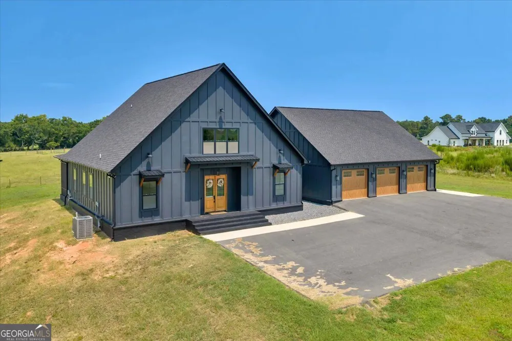 189 Gilbert RD Elko, GA 31025
