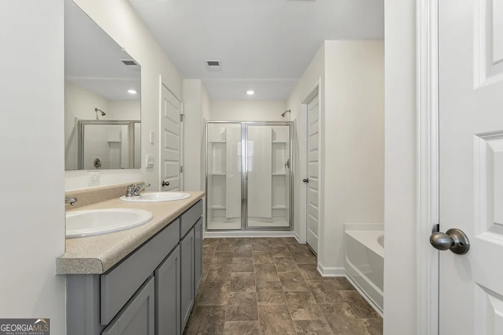 174 Hampton CIR McDonough, GA 30253