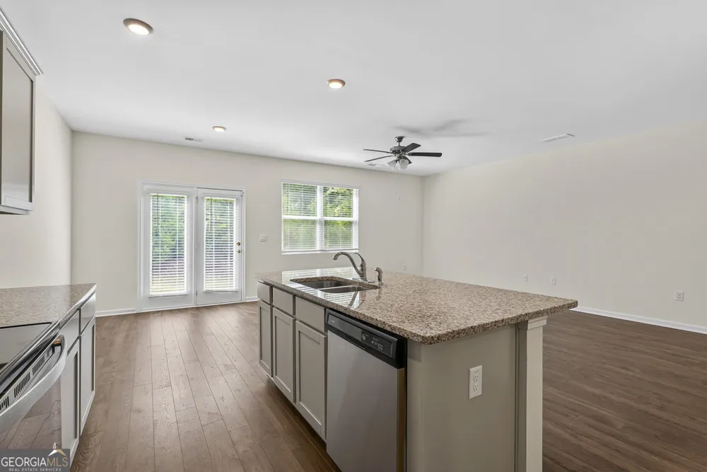 174 Hampton CIR McDonough, GA 30253