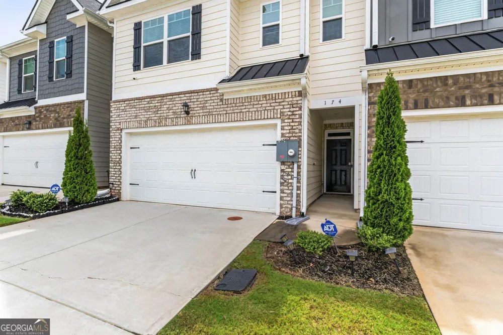 174 Hampton CIR McDonough, GA 30253